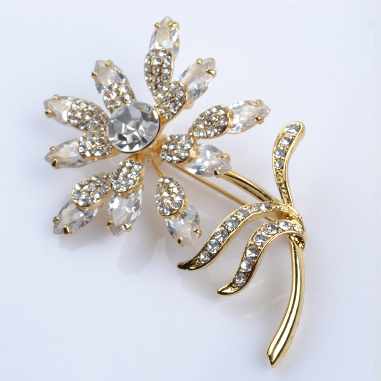 Brooch with rhinestone