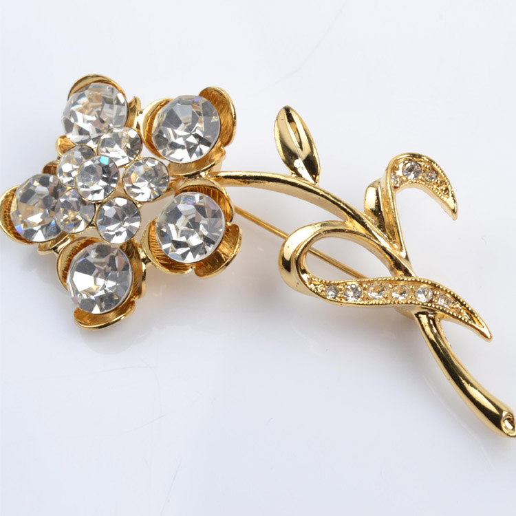 Brooch with rhinestone