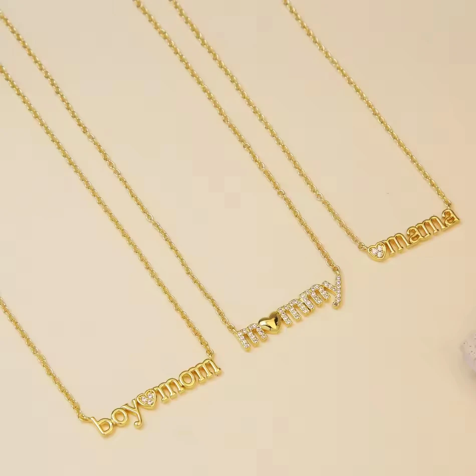 OEM Custom Jewelry Fashion Necklace Brass Letter Mom with Zircon Setting Heart Shape Pendant Necklac