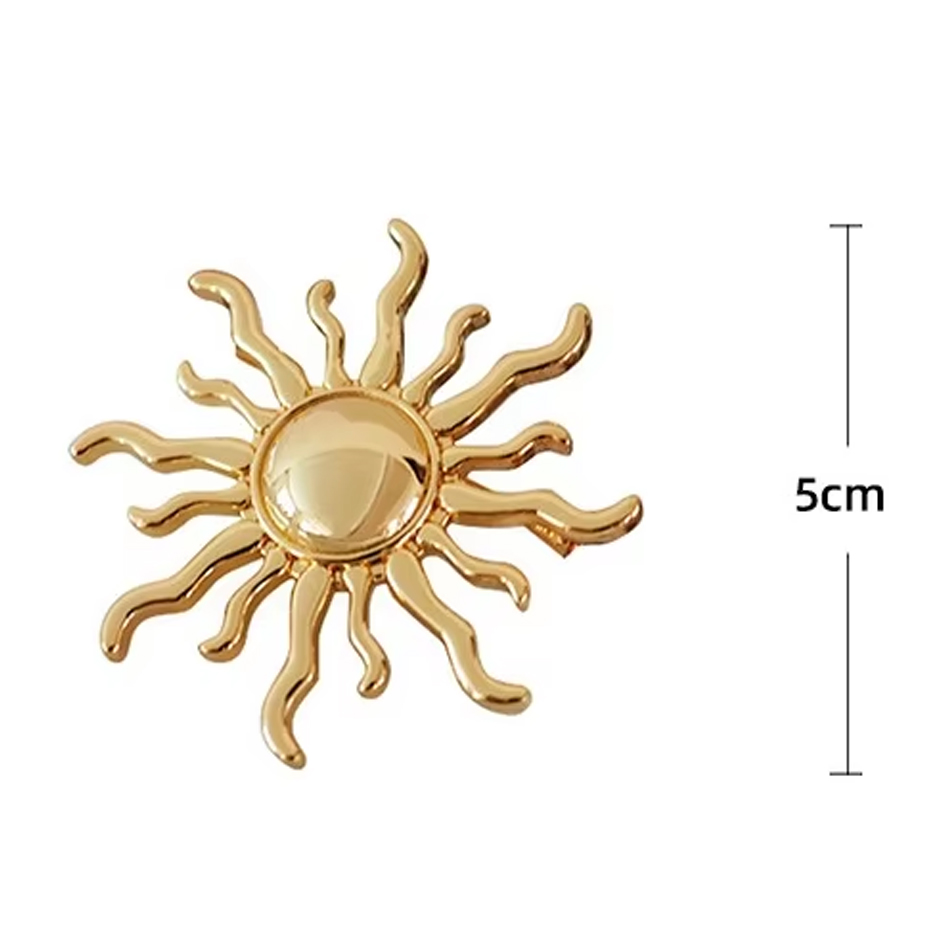 Hot Selling Solar Shape Stainless Steel Clothing Brooch Waterproof 18K Gold Brooch for Women Clothing Accessories
