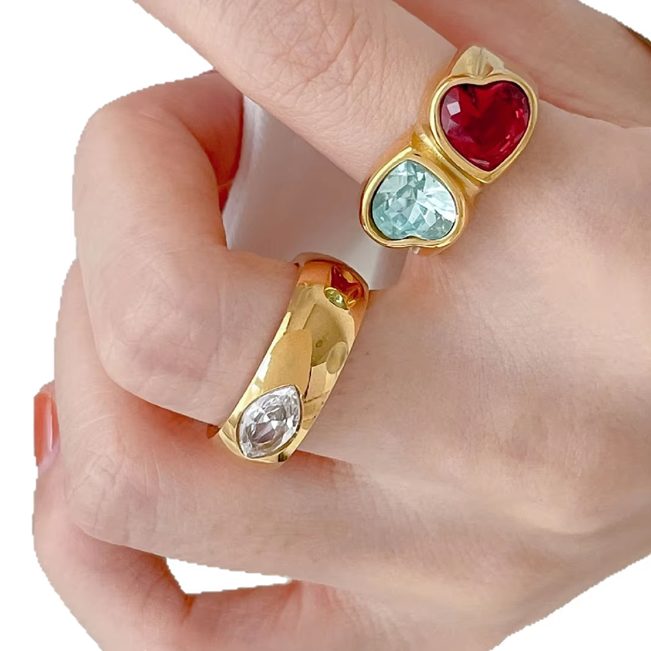 OEM Custom Jewelry Titanium Steel Plated 18K Gold Two-Color Peach Heart Zircon Ring Square Zircon Transparent Rhinestone Ring