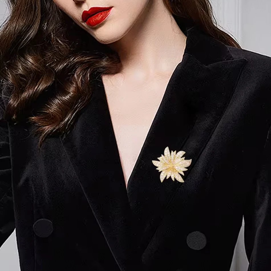 Wholesale Women Flower Large Brooches Lady Rhinestone Corsage Brooch Girl Trendy Jewelry Best Gift P